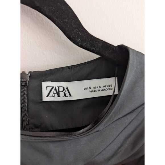 Zara Bloggers Favorite Ruffle Voluminous Sleeve Blouse Top Black Size Small - Picture 8 of 10